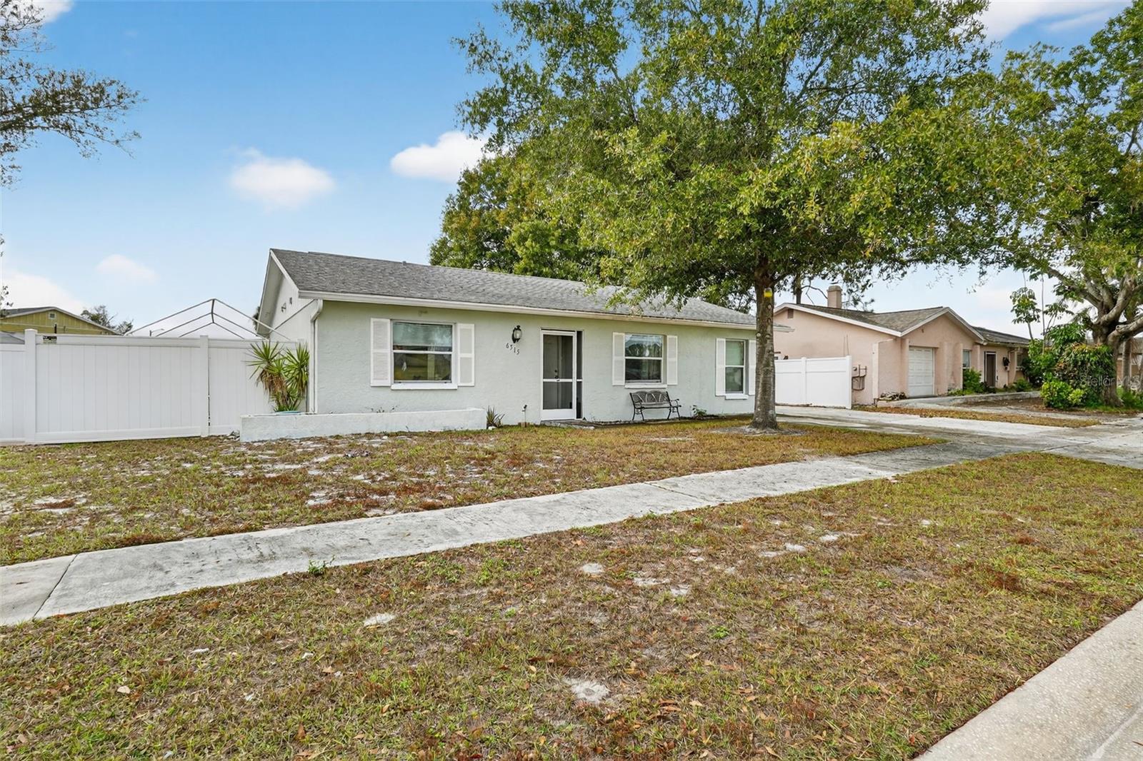 6515 SPANISH MOSS CIRCLE