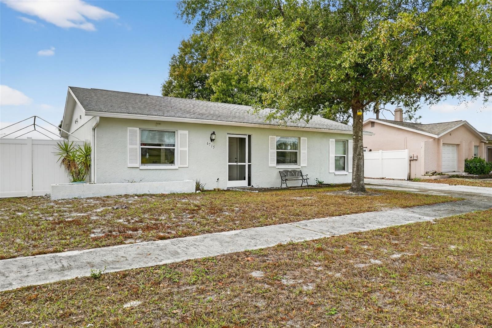 6515 SPANISH MOSS CIRCLE
