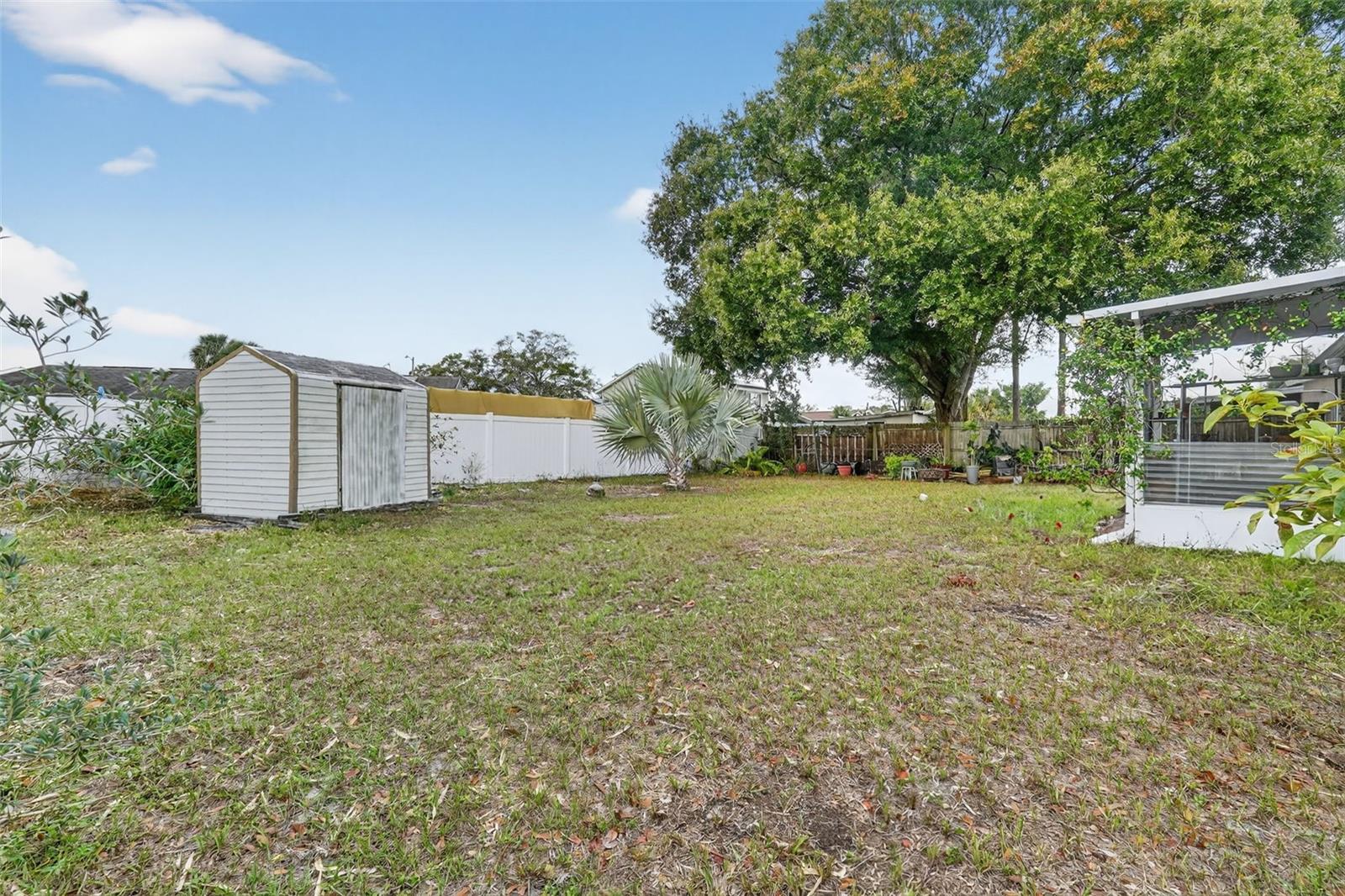 LOGAN GATE VILLAGE UNIT 1 - Residential