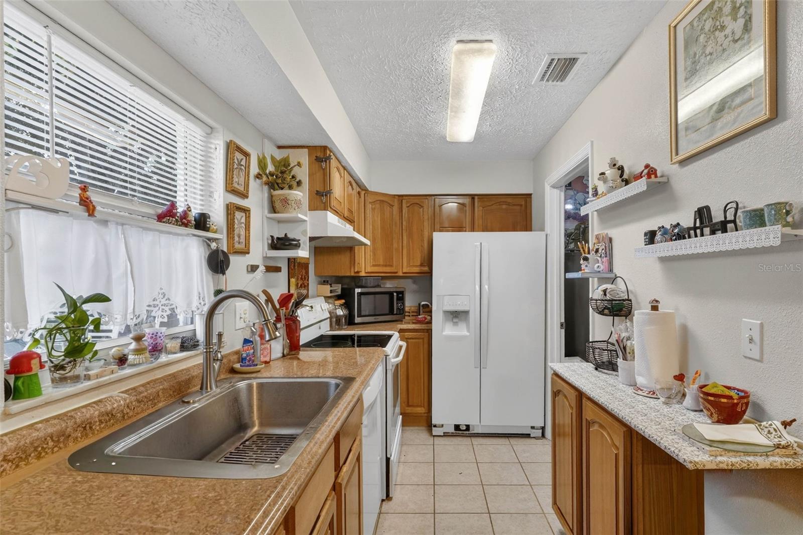 LOGAN GATE VILLAGE UNIT 1 - Residential