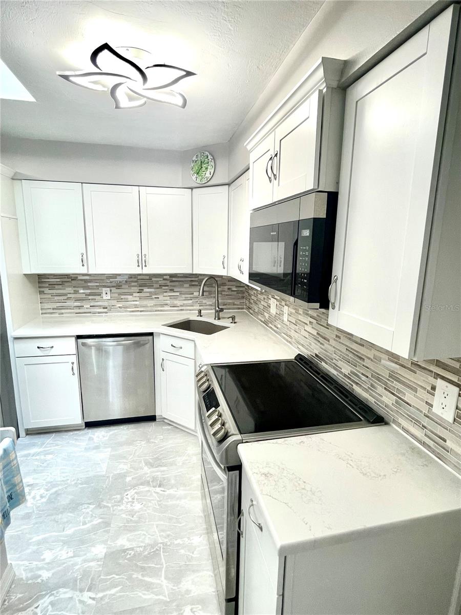 SHALLOWBROOK AT DUNLAWTON HILLS PH2 - Residential
