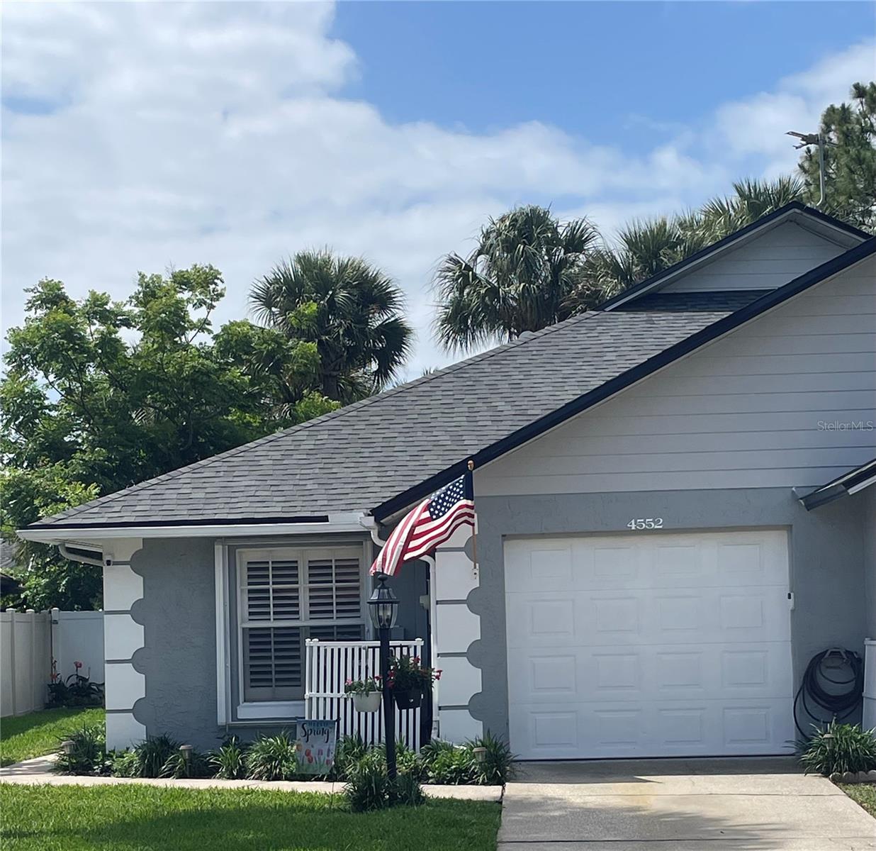 4552 ROCKLEDGE LANE