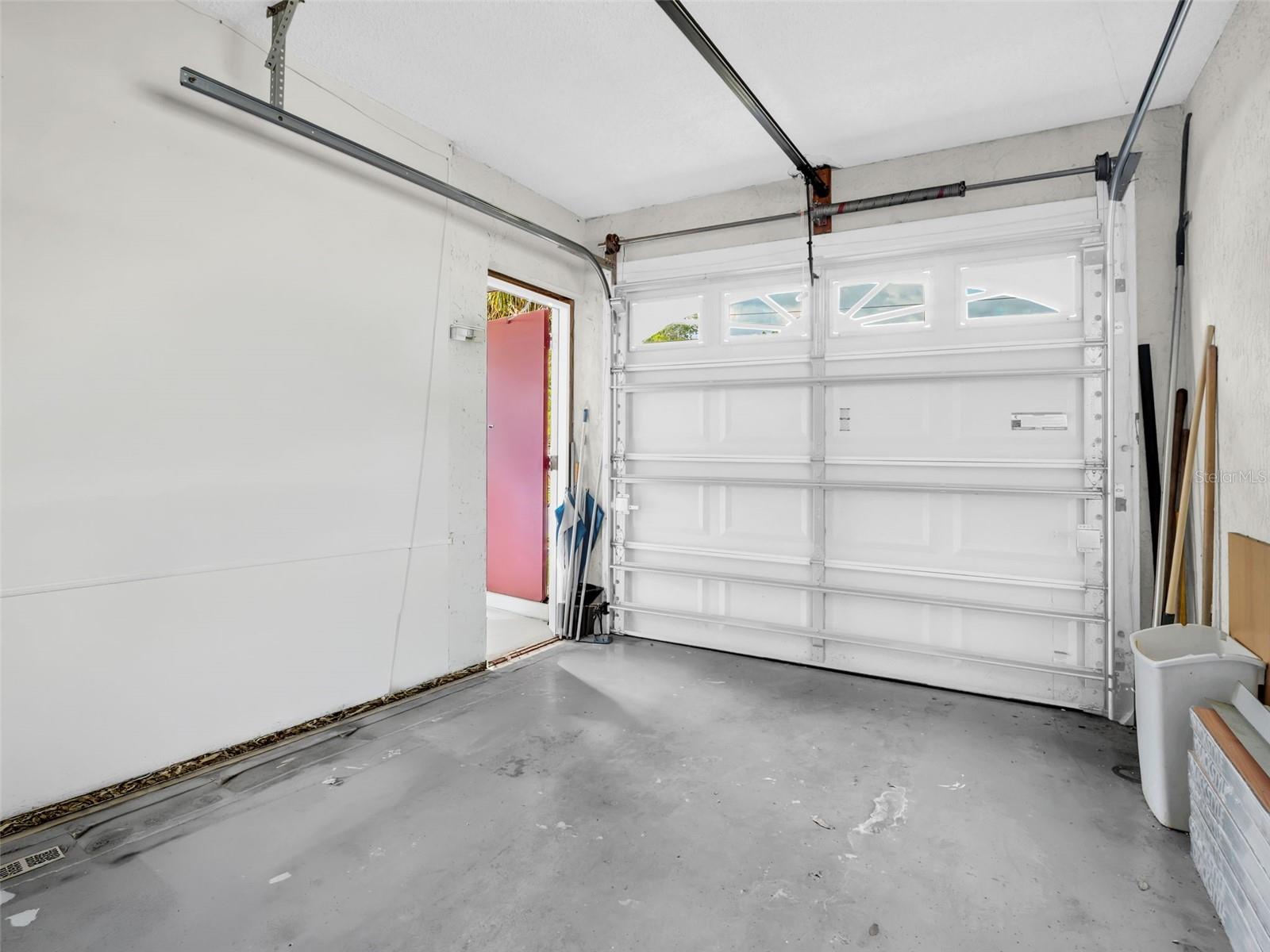 LAKE ST GEORGE-SOUTH - Residential