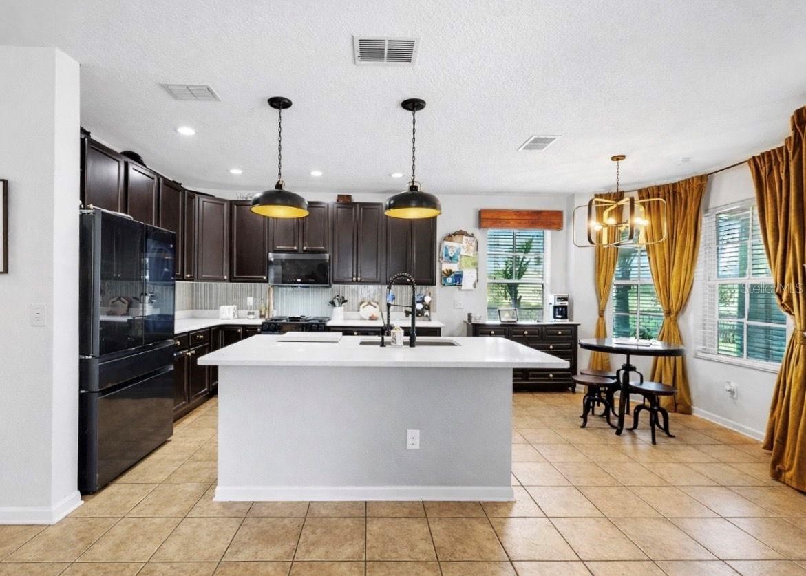 FISHHAWK RANCH TOWNCENTER PH! - Residential