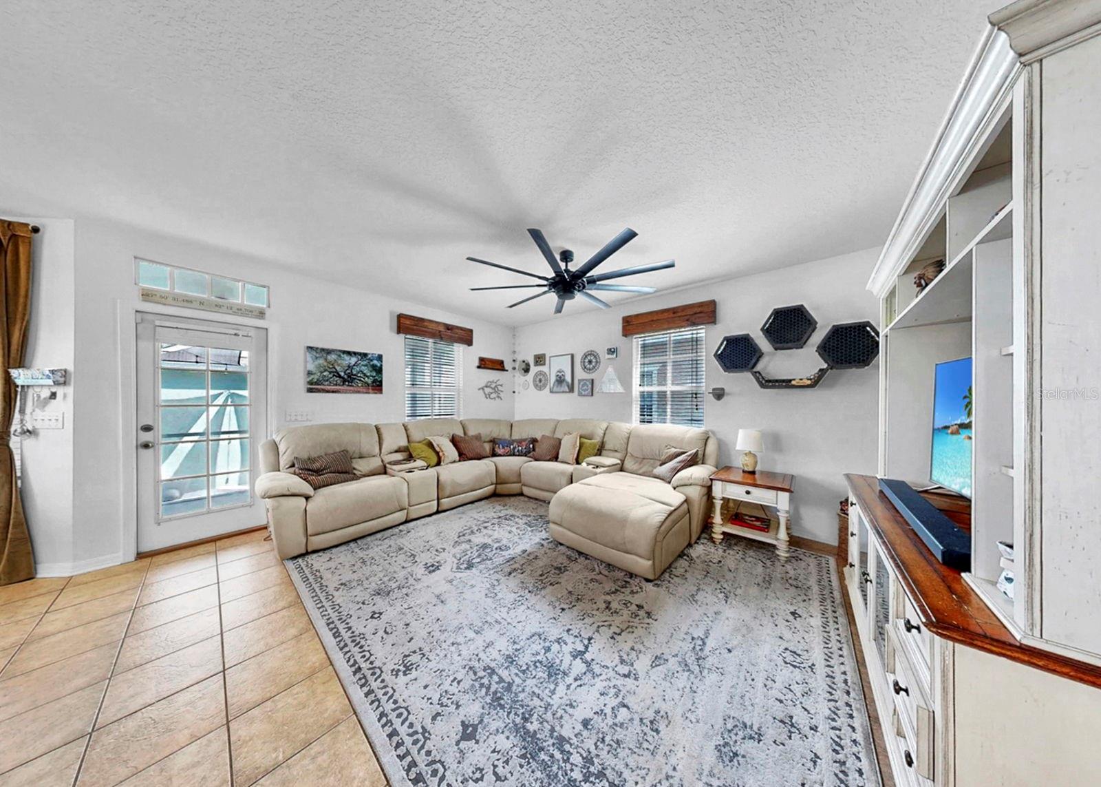 FISHHAWK RANCH TOWNCENTER PH! - Residential