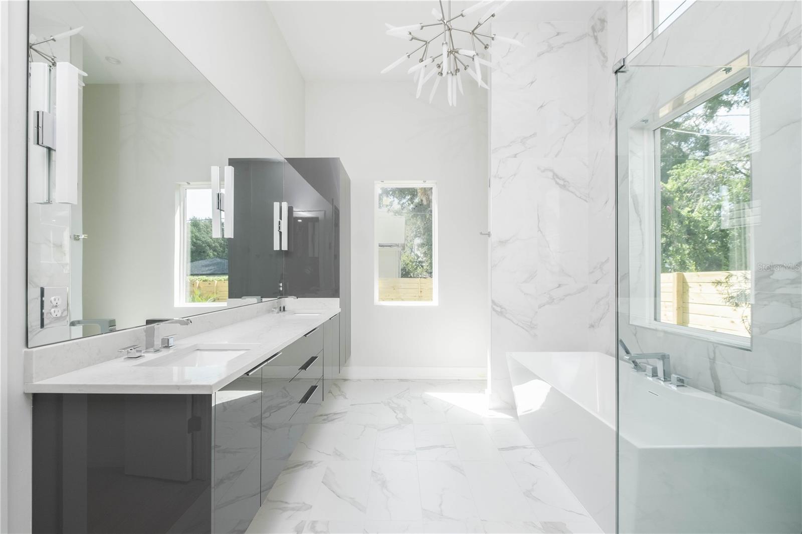 RIDGEWOOD PARK - Residential