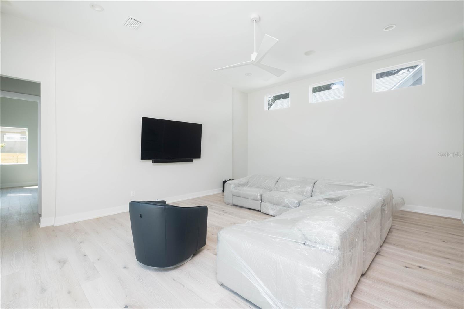 RIDGEWOOD PARK - Residential