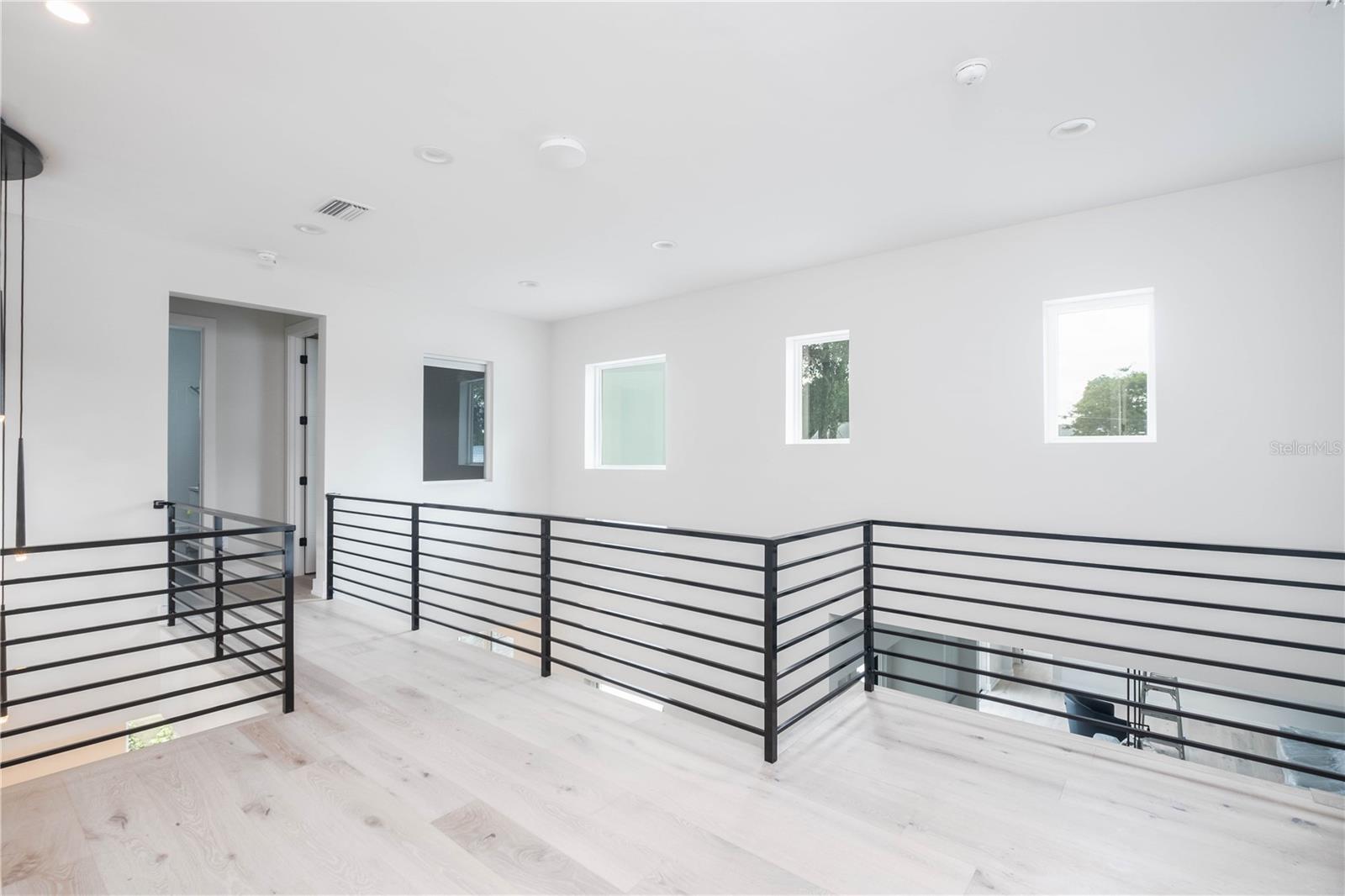 RIDGEWOOD PARK - Residential