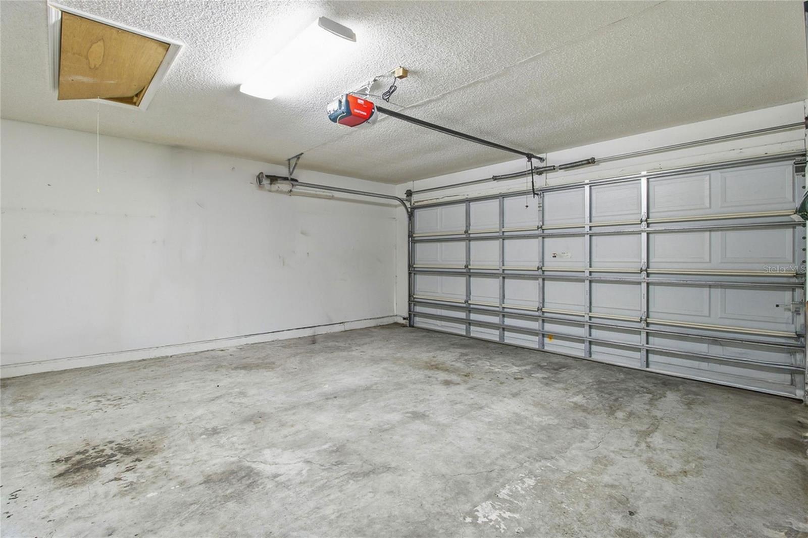 CAMBRIDGE COMMONS - Residential