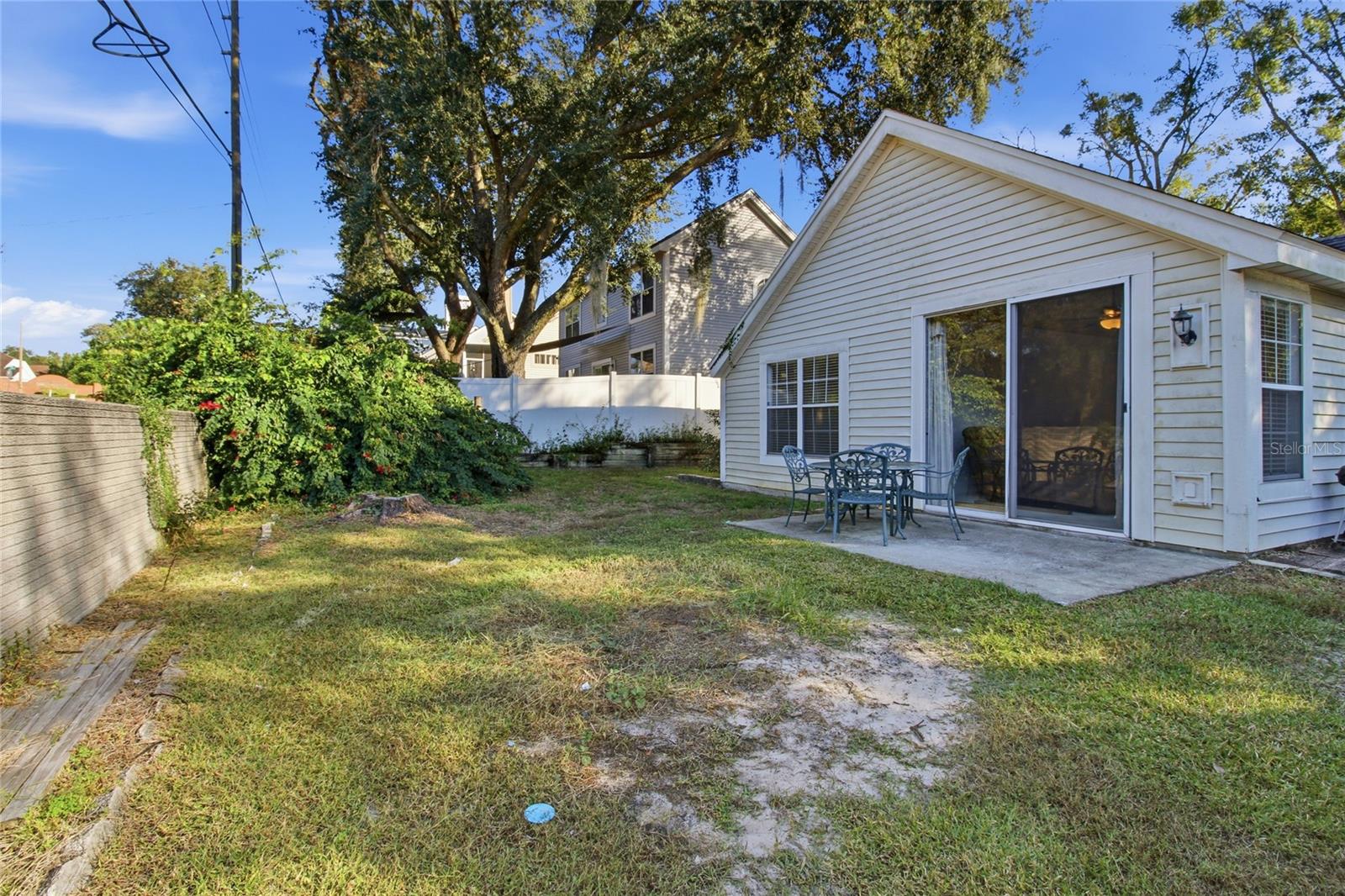 CAMBRIDGE COMMONS - Residential