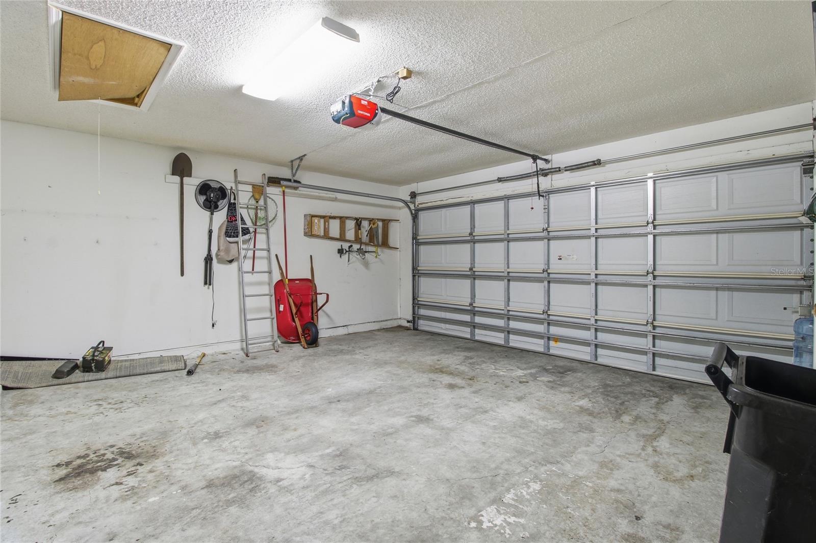 CAMBRIDGE COMMONS - Residential