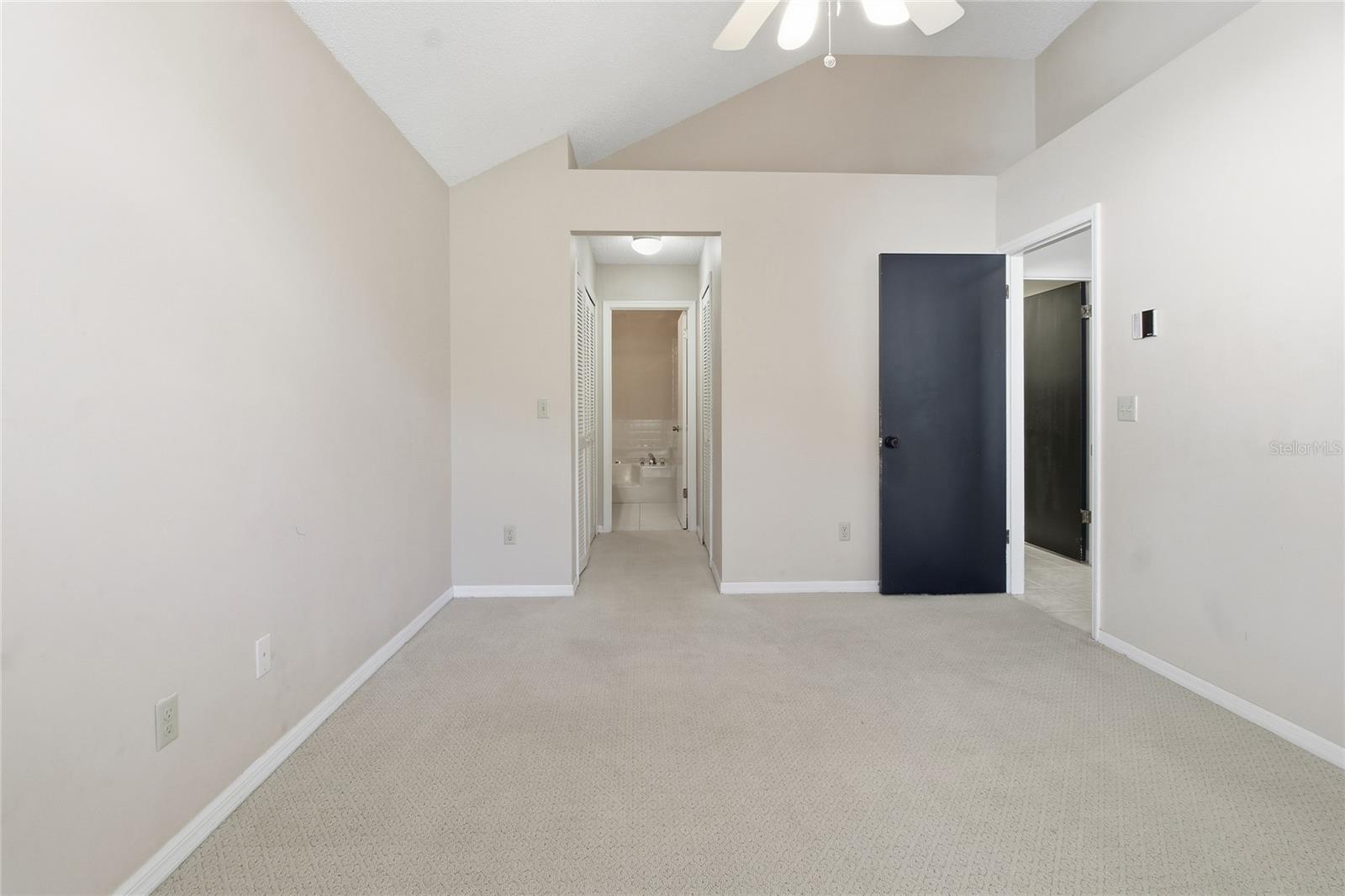 CAMBRIDGE COMMONS - Residential