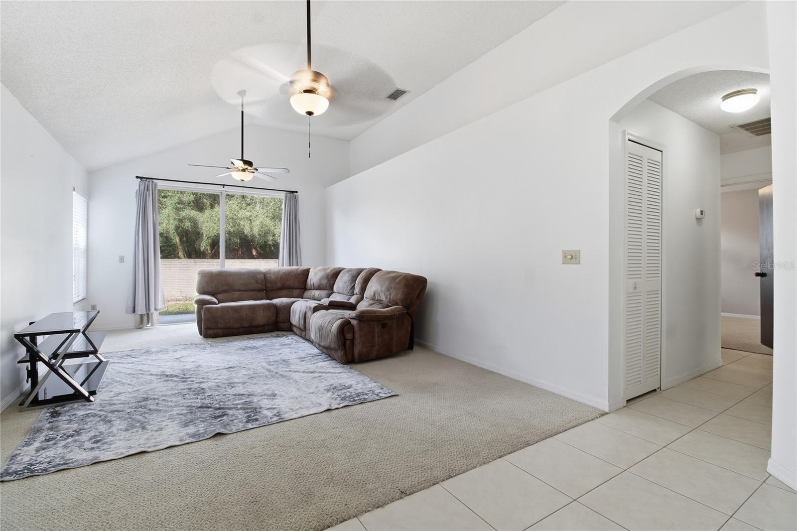 CAMBRIDGE COMMONS - Residential