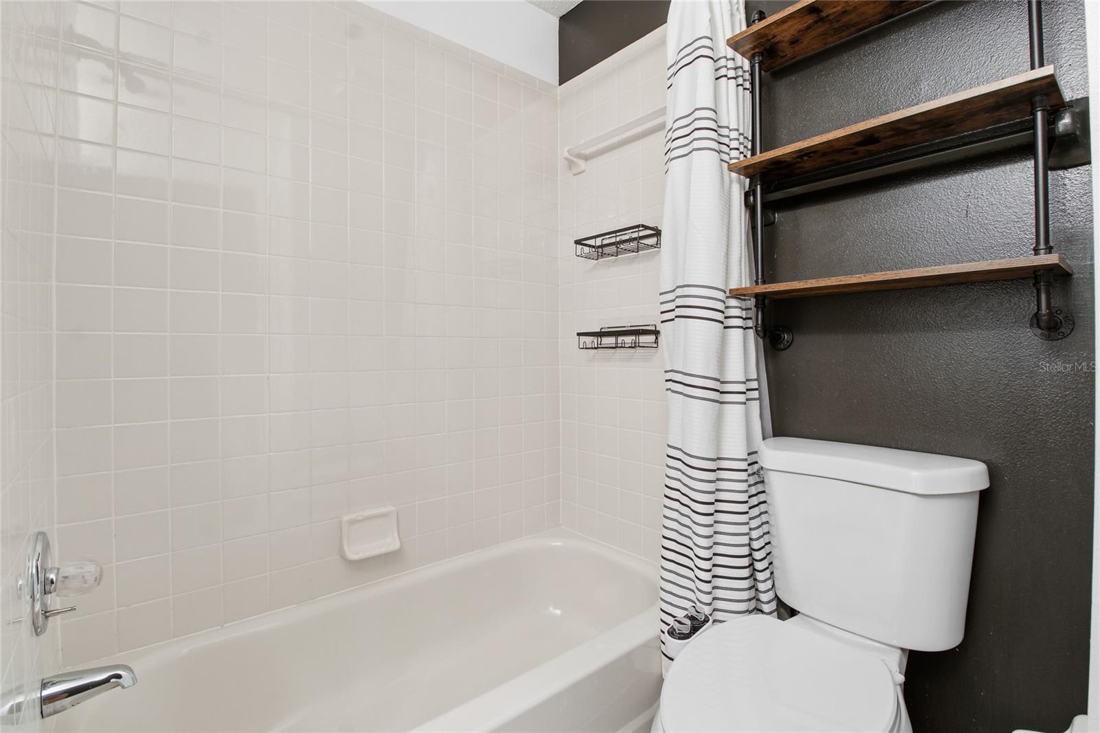 CAMBRIDGE COMMONS - Residential