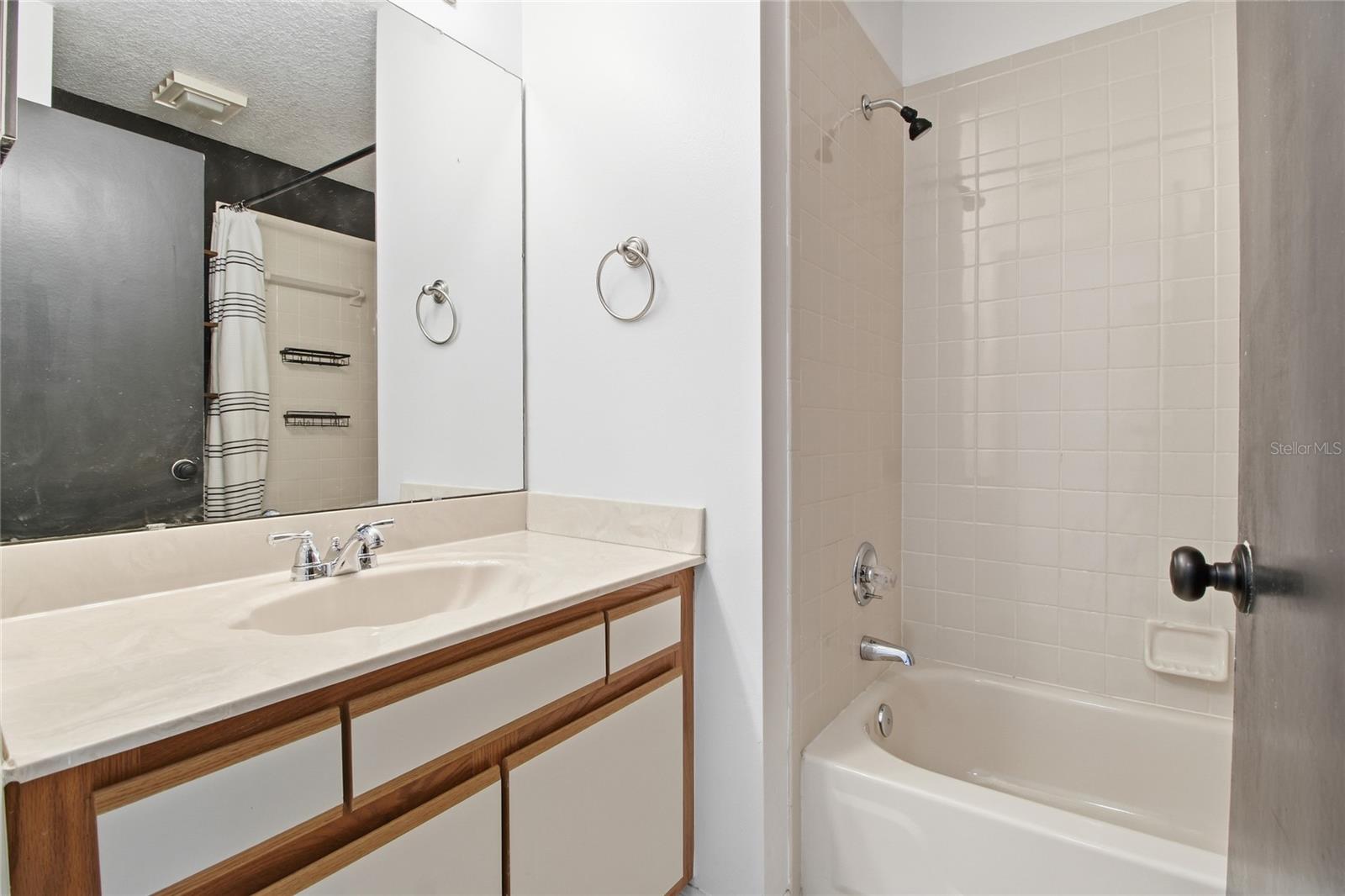 CAMBRIDGE COMMONS - Residential