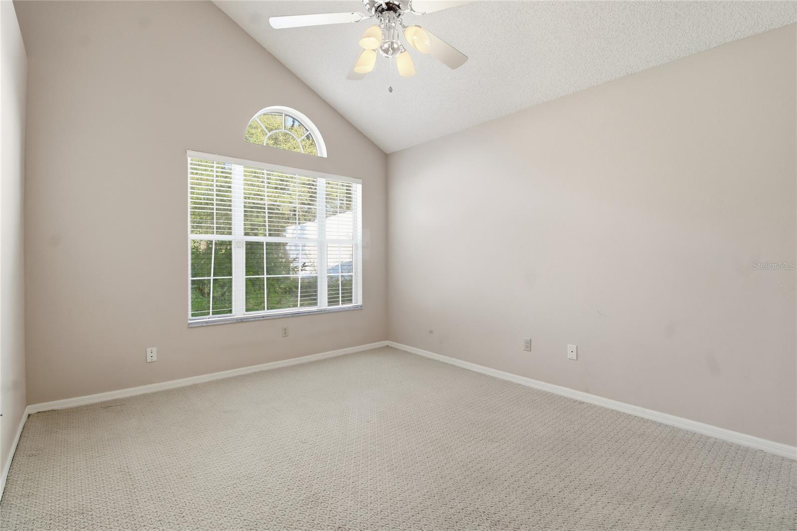 CAMBRIDGE COMMONS - Residential