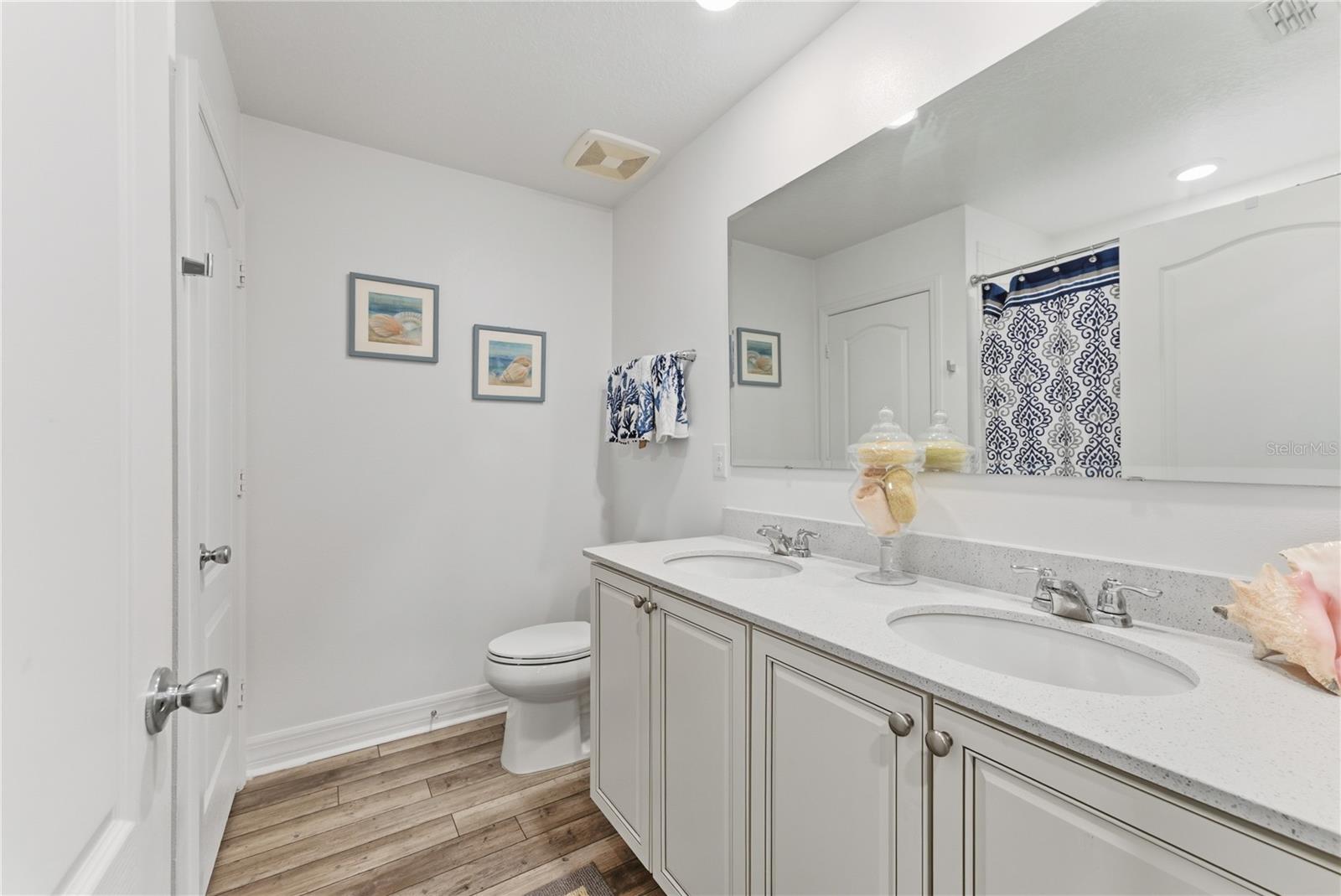 CYPRESS LNDGS PH 2 - Residential