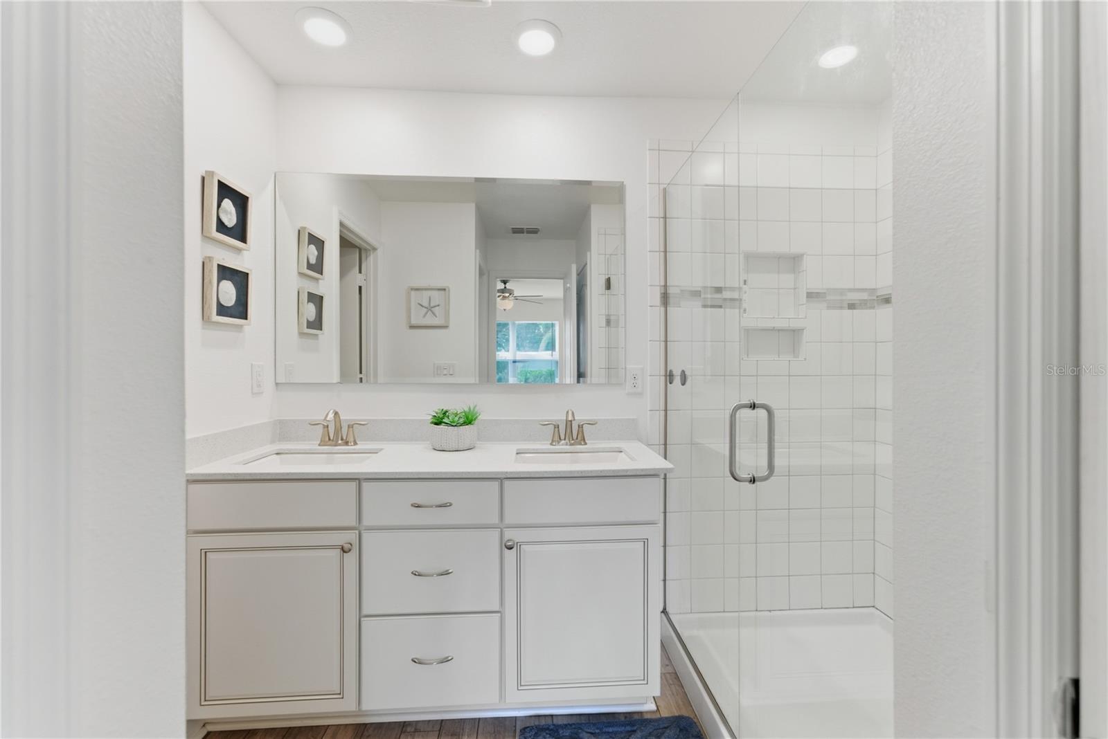 CYPRESS LNDGS PH 2 - Residential