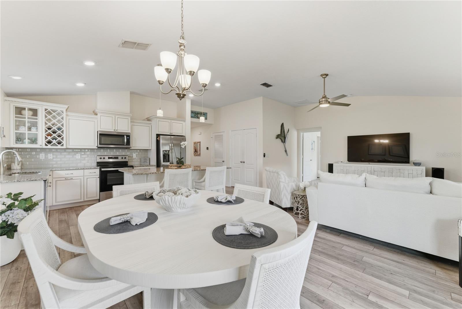 CYPRESS LNDGS PH 2 - Residential