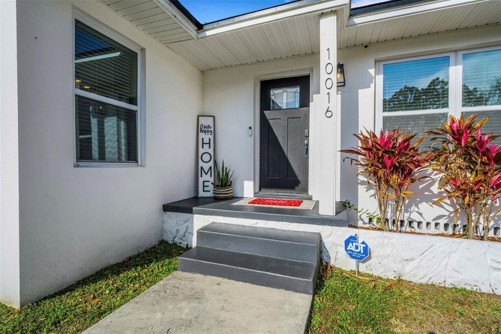 Photo of 10016 Ridge Rd, Seminole, FL 33772 (MLS # TB8478625)