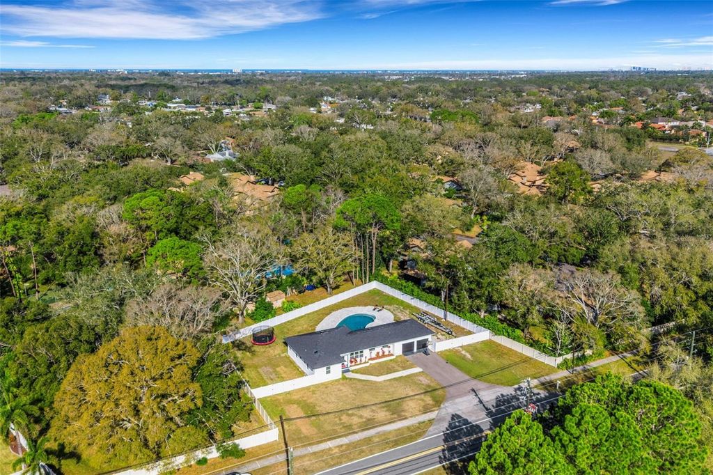 Photo of 10016 Ridge Rd, Seminole, FL 33772 (MLS # TB8478625)