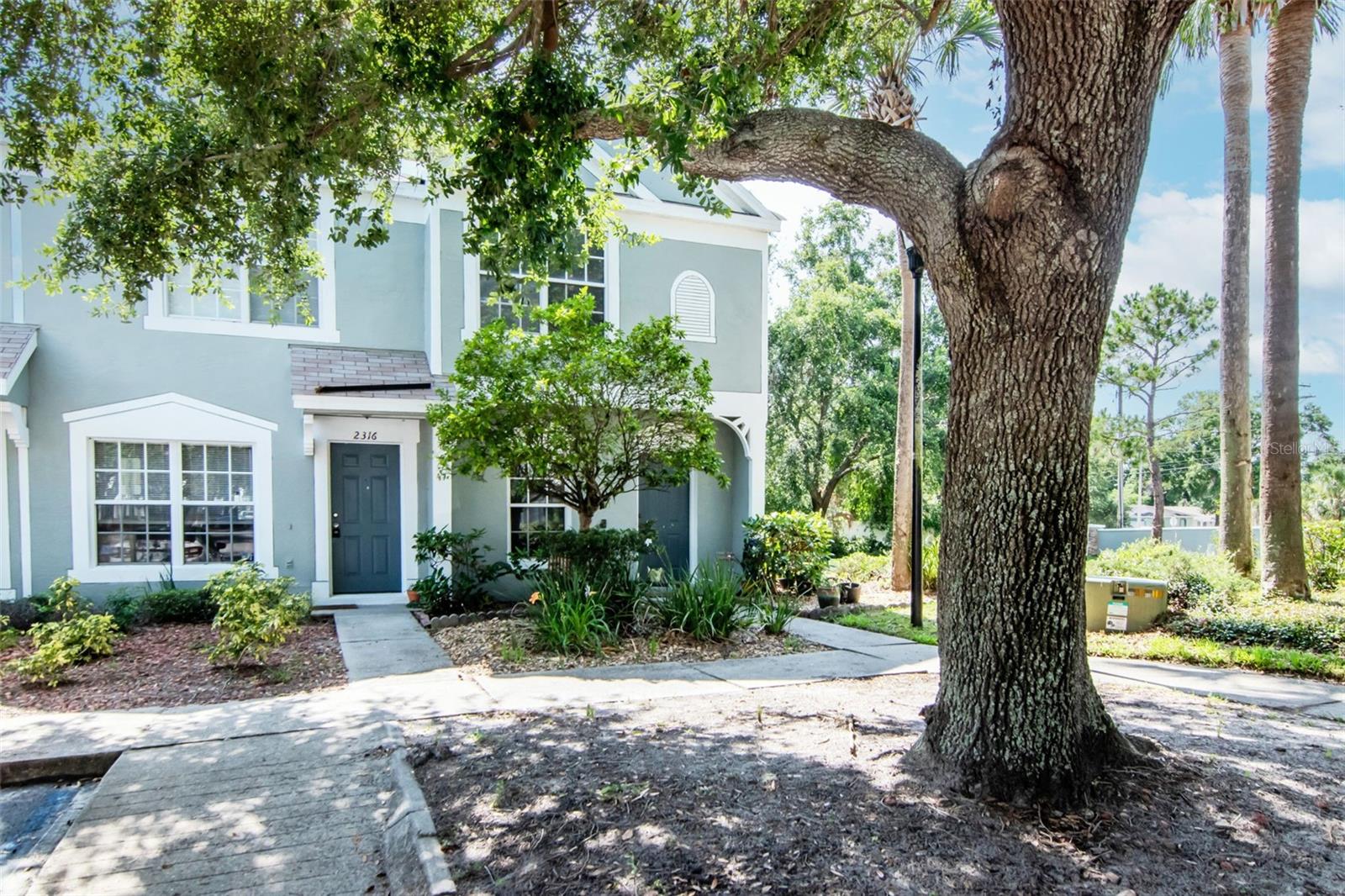 2316 LAKE WOODBERRY CIRCLE