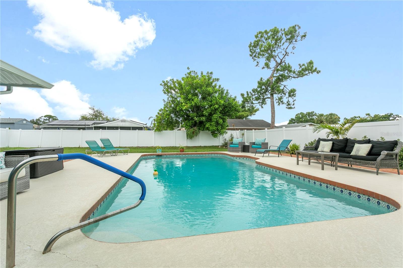 914 PLUM TREE LANE, SARASOTA, FL, 34243 1 914 PLUM TREE LANE