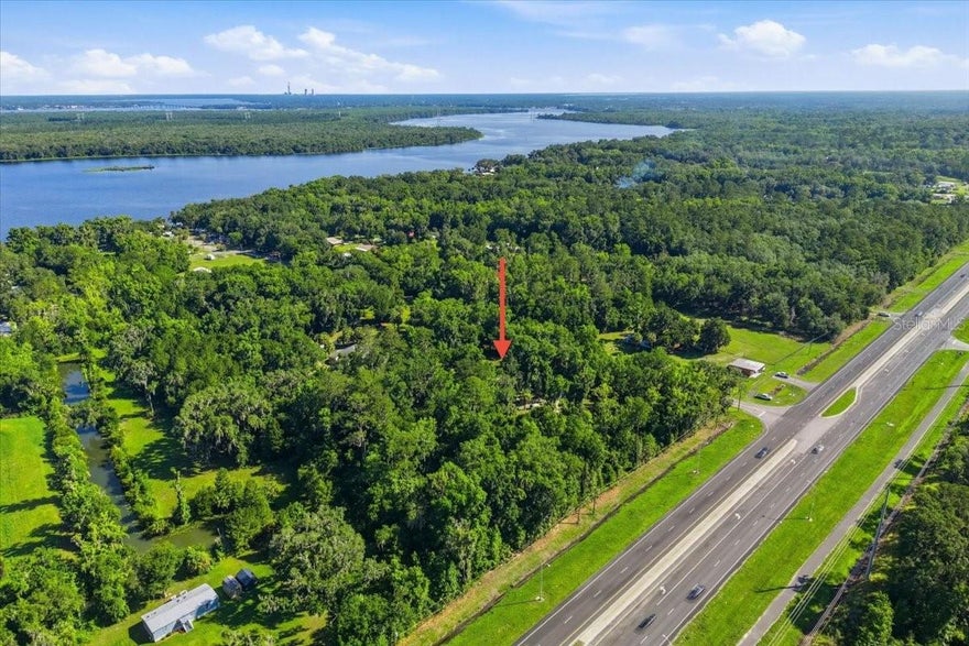 Over an acre of secluded land located in San Mateo, this land could make the perfect home location. Located in a non-flood zone. Adjoining land and home available for purchase as well. Don't wait long.. these properties won't last.