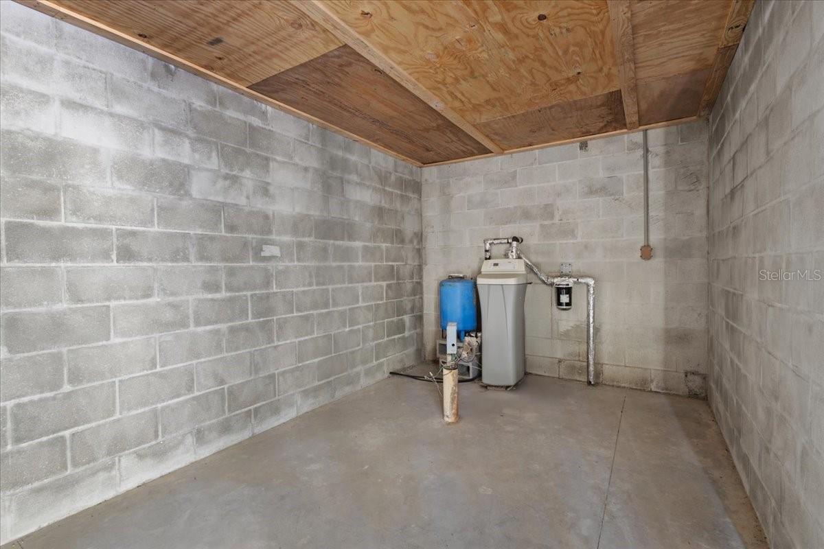 INDIAN OAKS - Residential