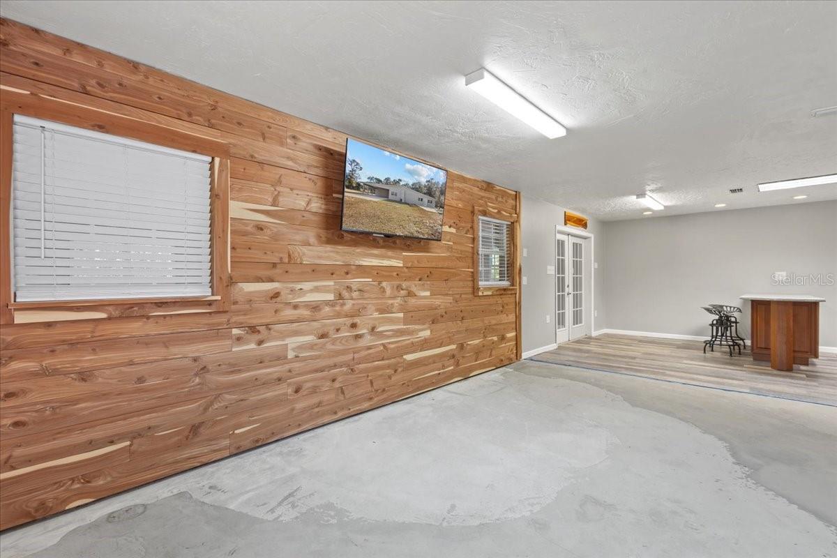 INDIAN OAKS - Residential