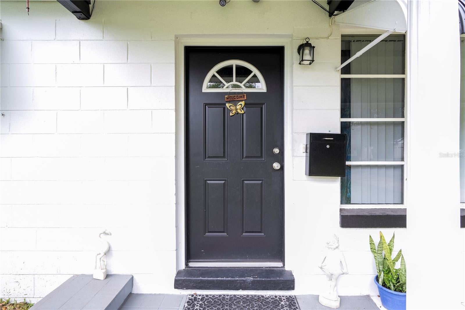 708 SANTA FE LANE