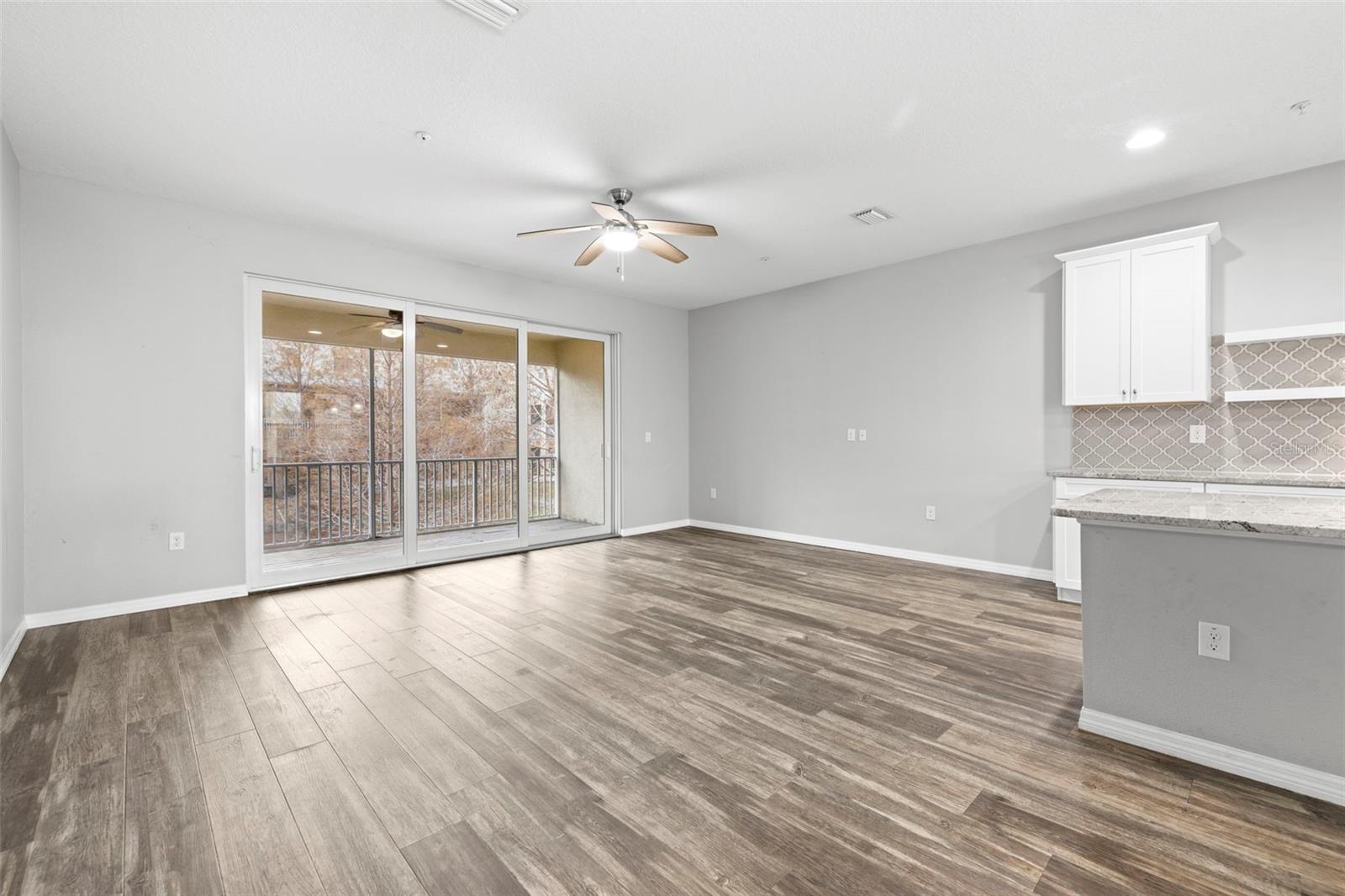 807 CALLISTA CAY LOOP