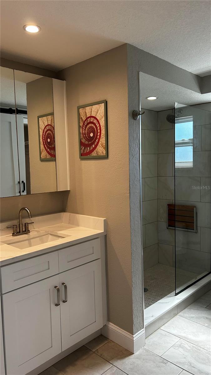 BAY POINTE CONDO - Residential