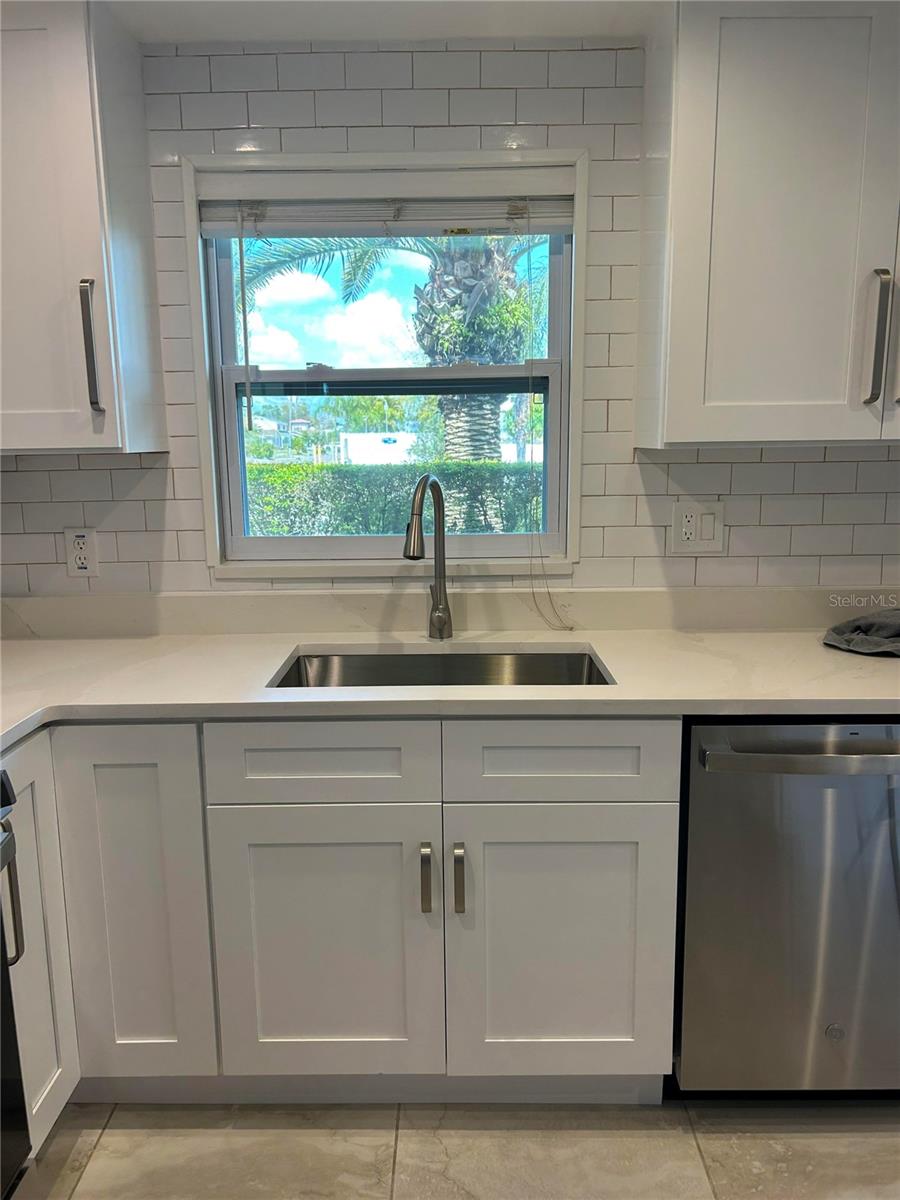 BAY POINTE CONDO - Residential