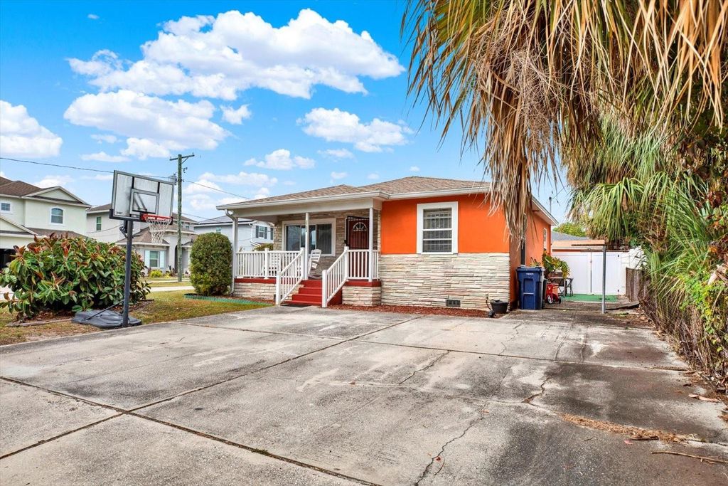 Photo of 2723 W State Street, Tampa, FL 33609 (MLS # TB8443556)