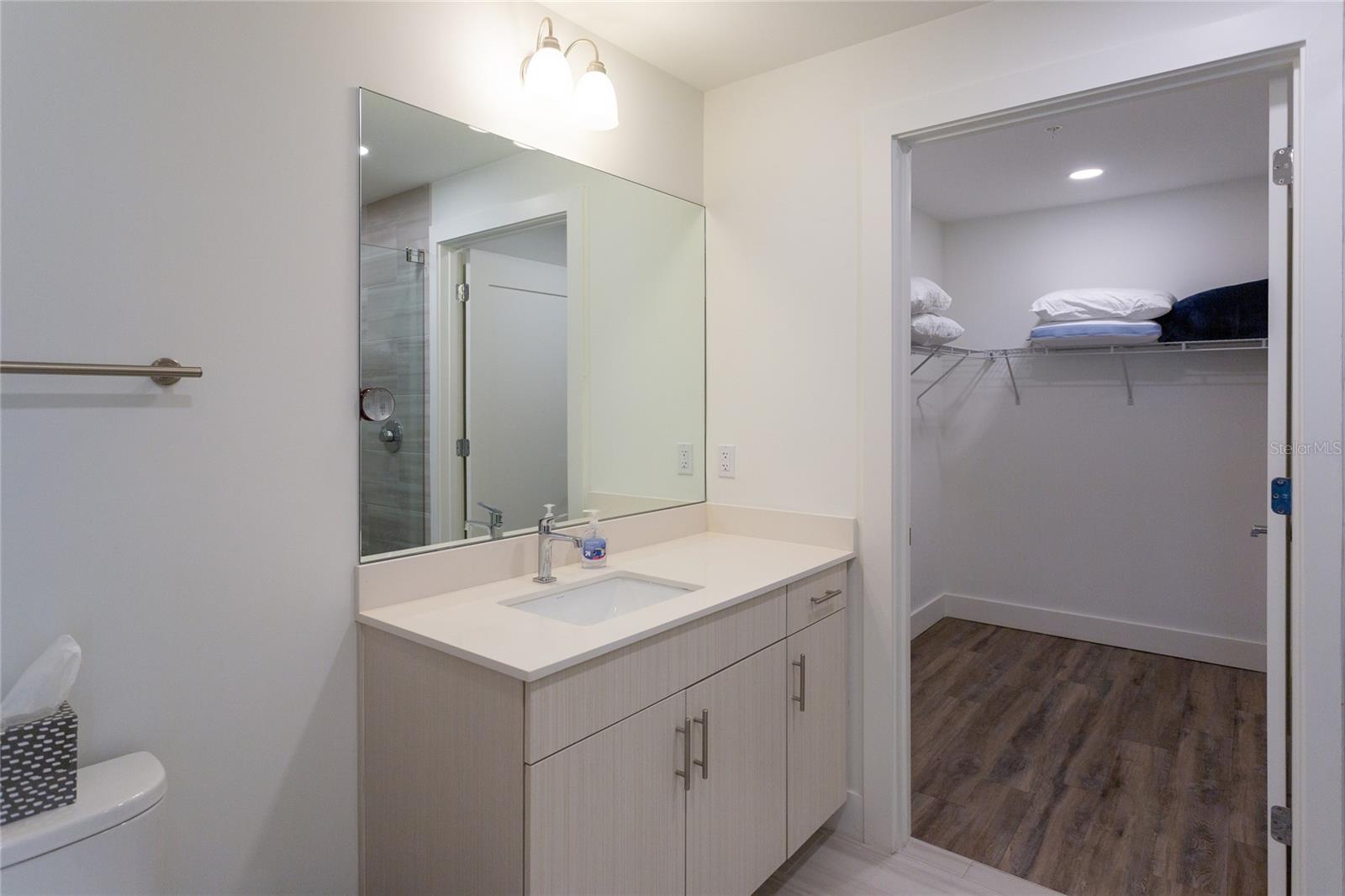 THE STRAND OF SARASOTA - Residential