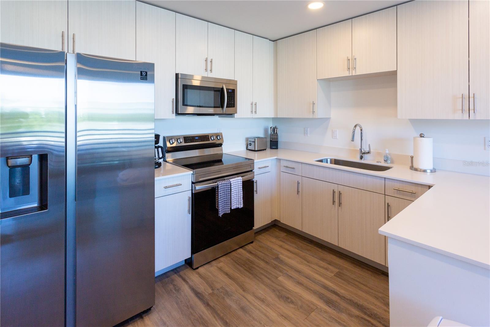 THE STRAND OF SARASOTA - Residential