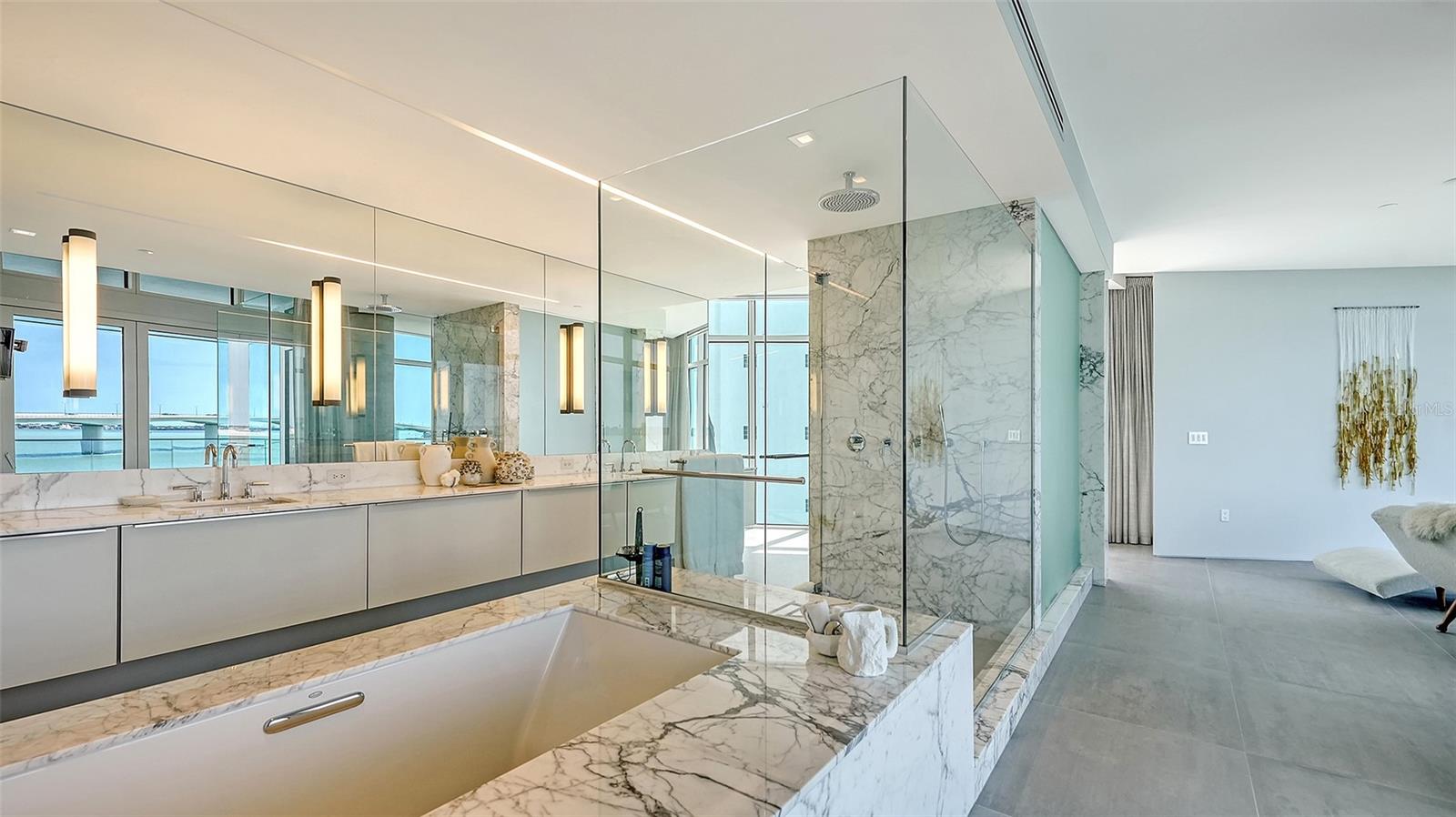 AQUA - Residential