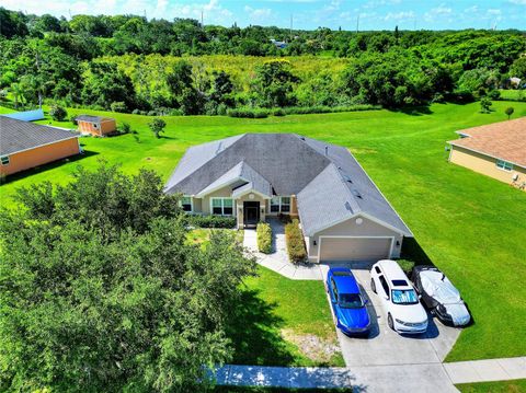Photo of 1531 Blue Sky Boulevard, Haines City, FL 33844 (MLS # L4953545)