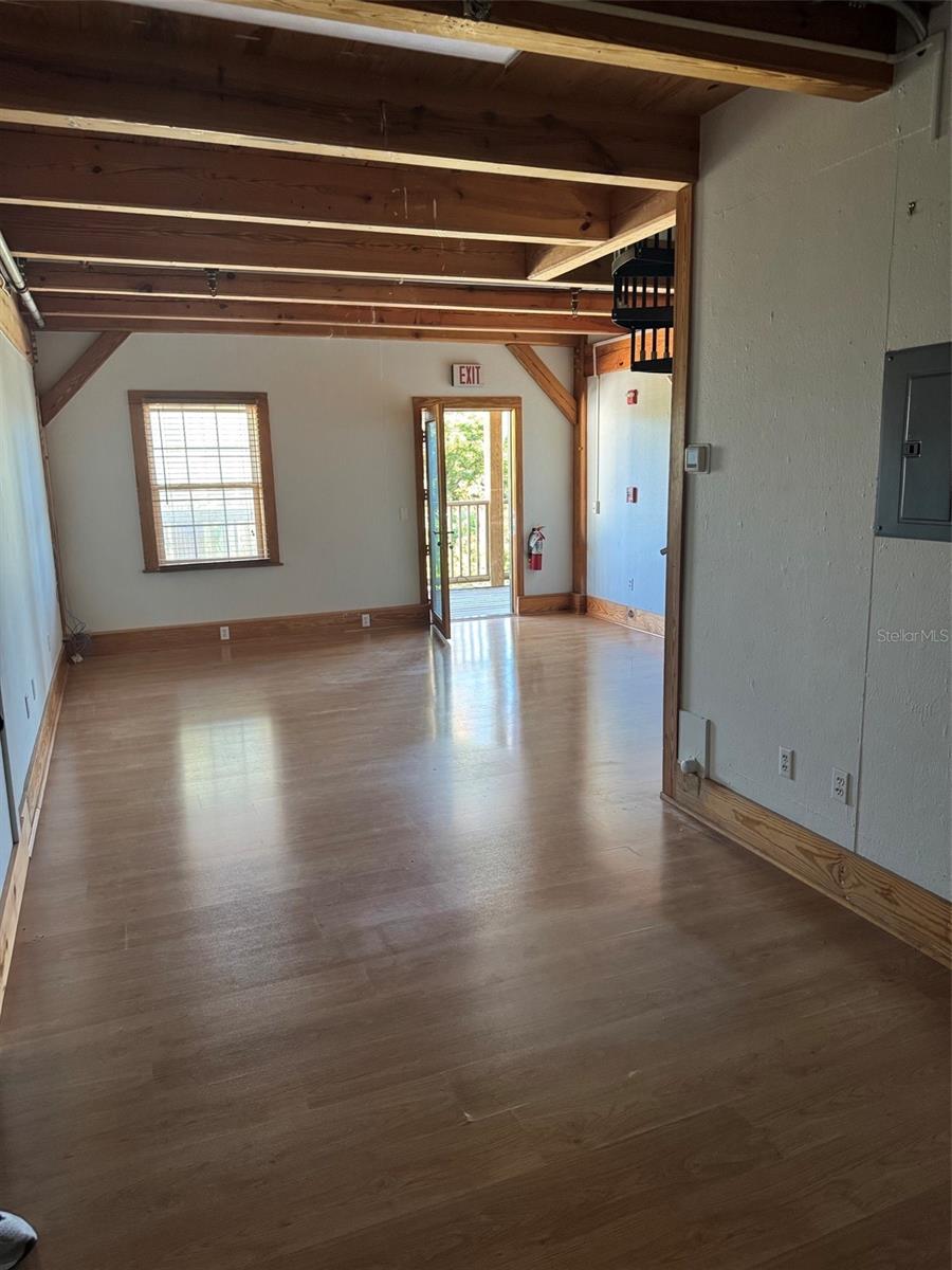 BOCA GRANDE - Commercial Lease