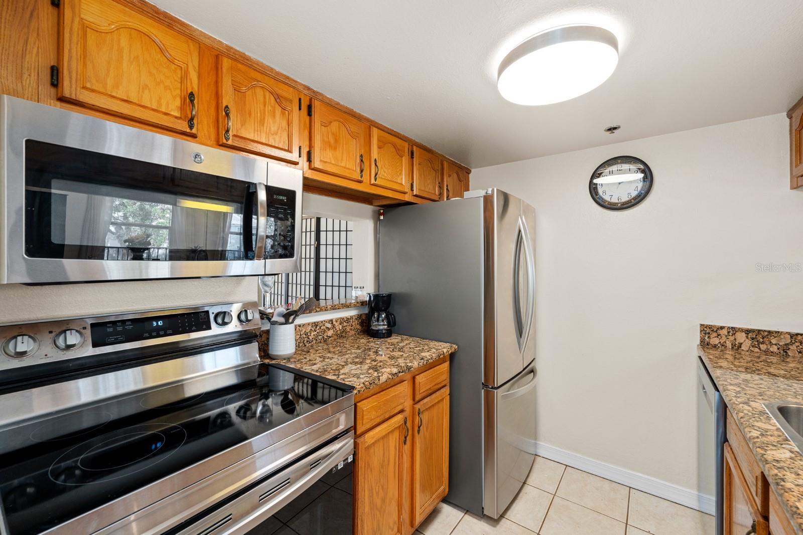 WATERSIDE CONDO III - Residential