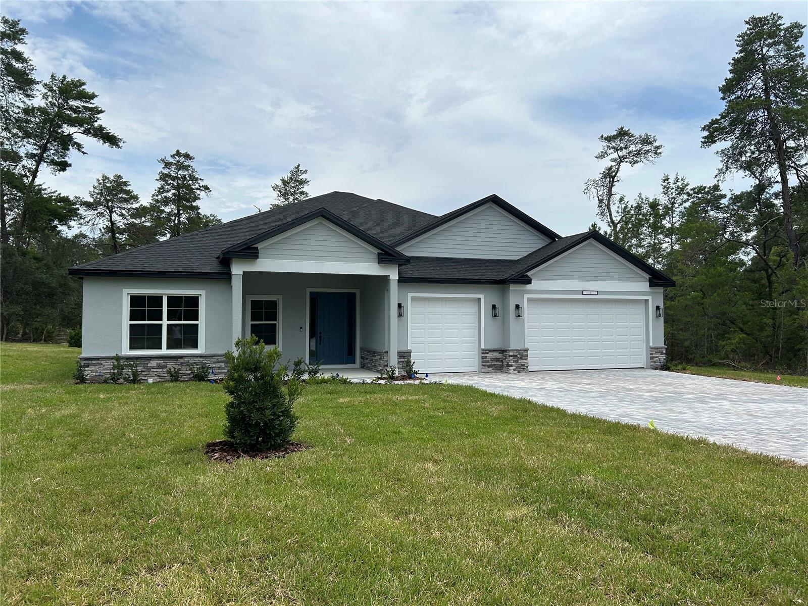 2040 W TALL OAKS DRIVE