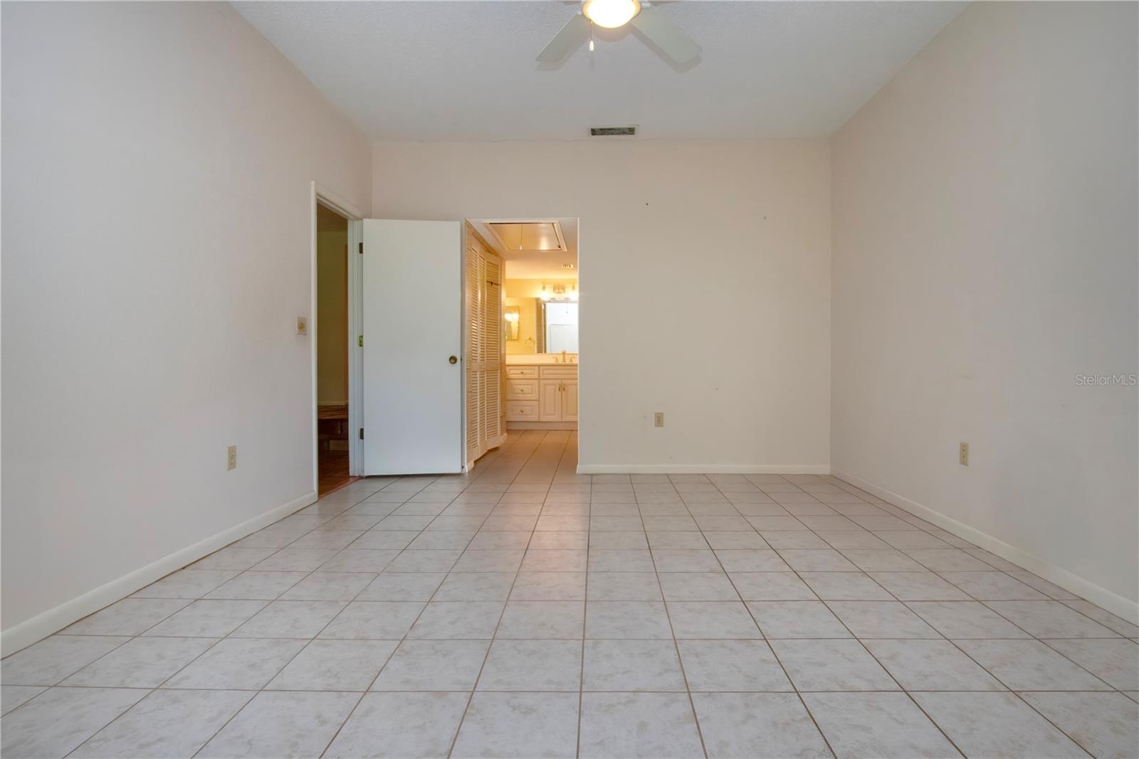 LANDINGS CARRIAGEHOUSE II - Residential