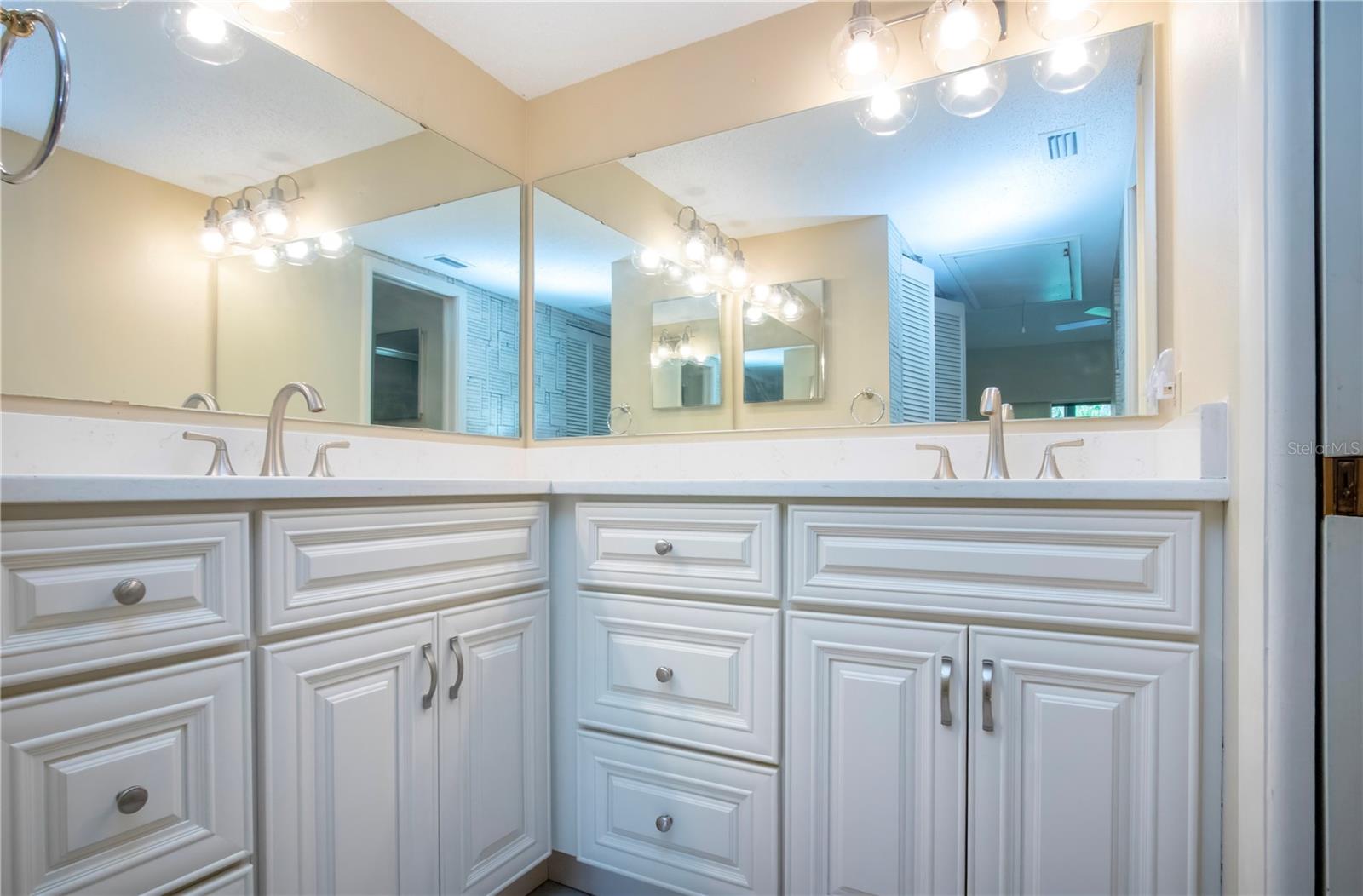 LANDINGS CARRIAGEHOUSE II - Residential