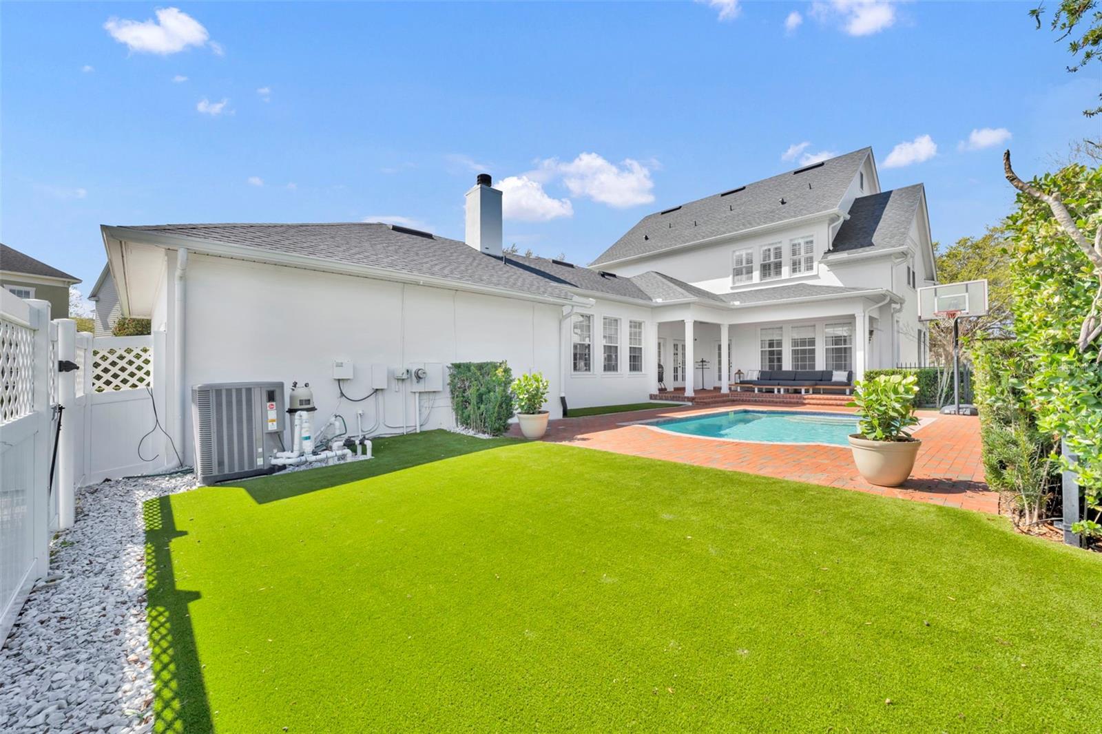 BALDWIN PARK - Residential