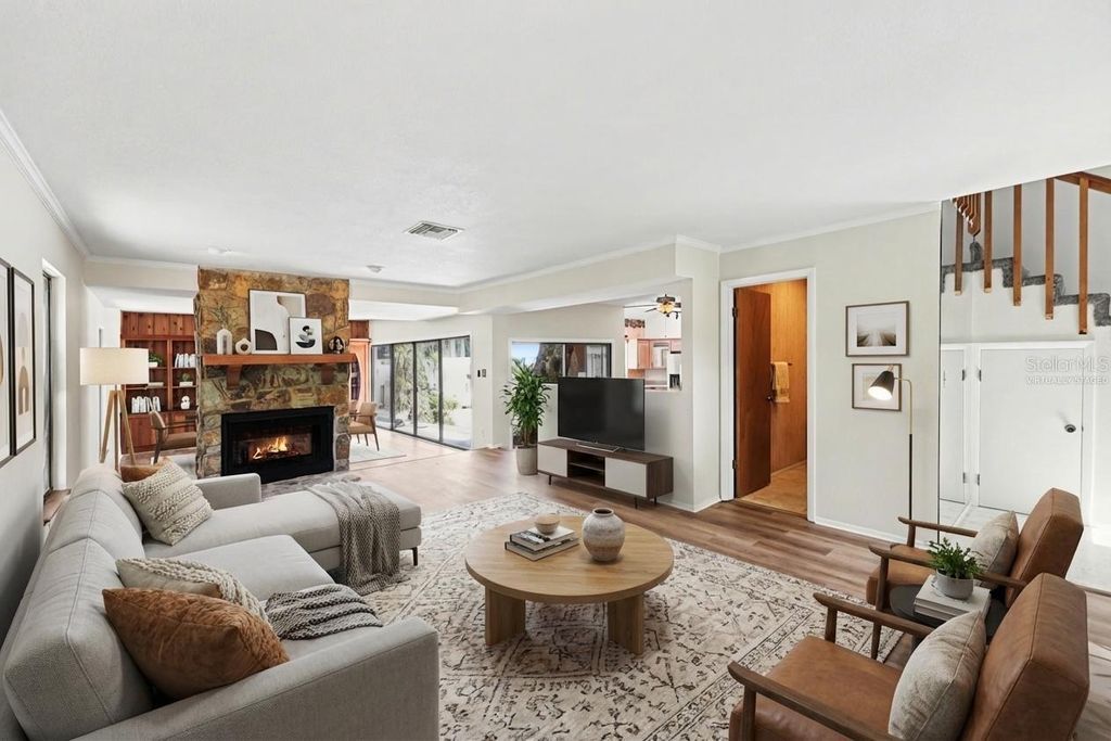 Photo of 1029 43rd Avenue N #1, St Petersburg, FL 33703 (MLS # TB8492929)