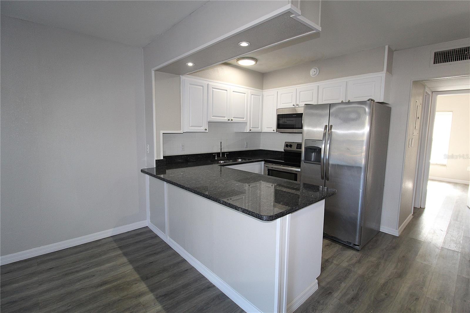 PHILLIPPE PARK REARRANGEMENT - Residential Lease