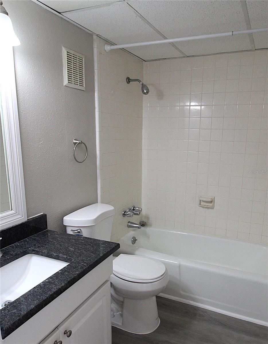 PHILLIPPE PARK REARRANGEMENT - Residential Lease