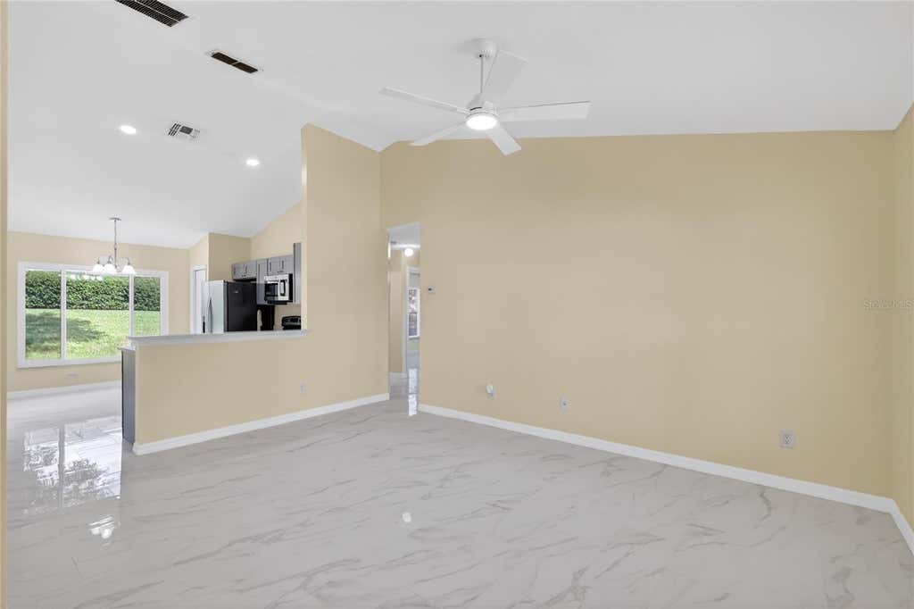 Photo of 2717 Savannah Drive, Leesburg, FL 34748 (MLS # G5113541)