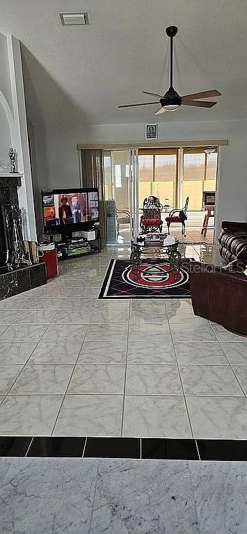 OCALA PALMS UN 06 - Residential